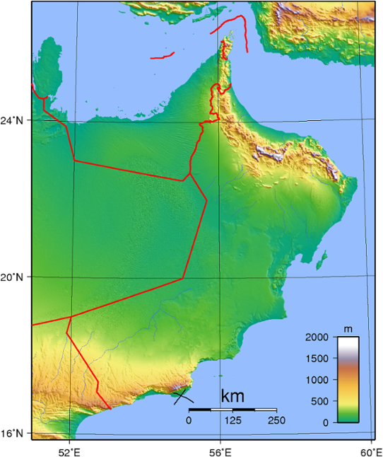 Topografisk karta för Oman. Norr om staden Salalah är stigningen brant och med höjder på över 1000 m över havet.