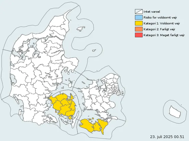 Warning map of Denmark. Southern parts of the country are marked in yellow, representing category 1 warnings.