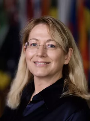 Porträttbild Oksana Mont