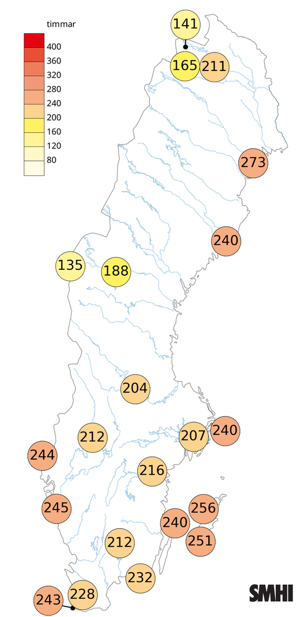 Antal soltimmar i april 2025.