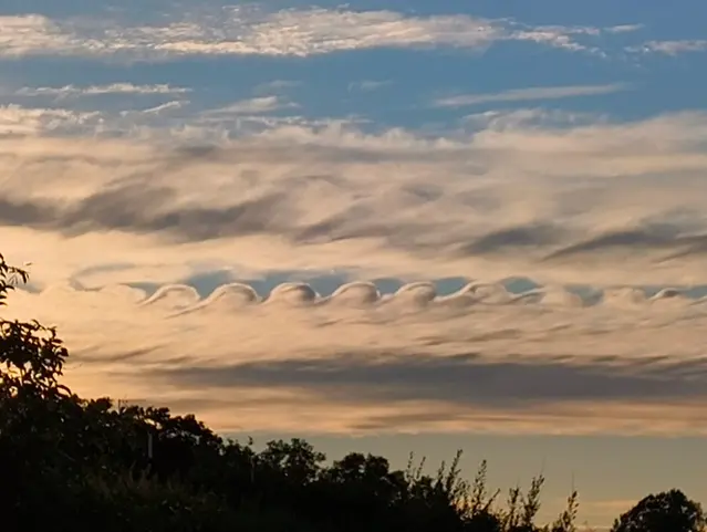 Bild på Kelvin-Helmholtz moln i Linköping.