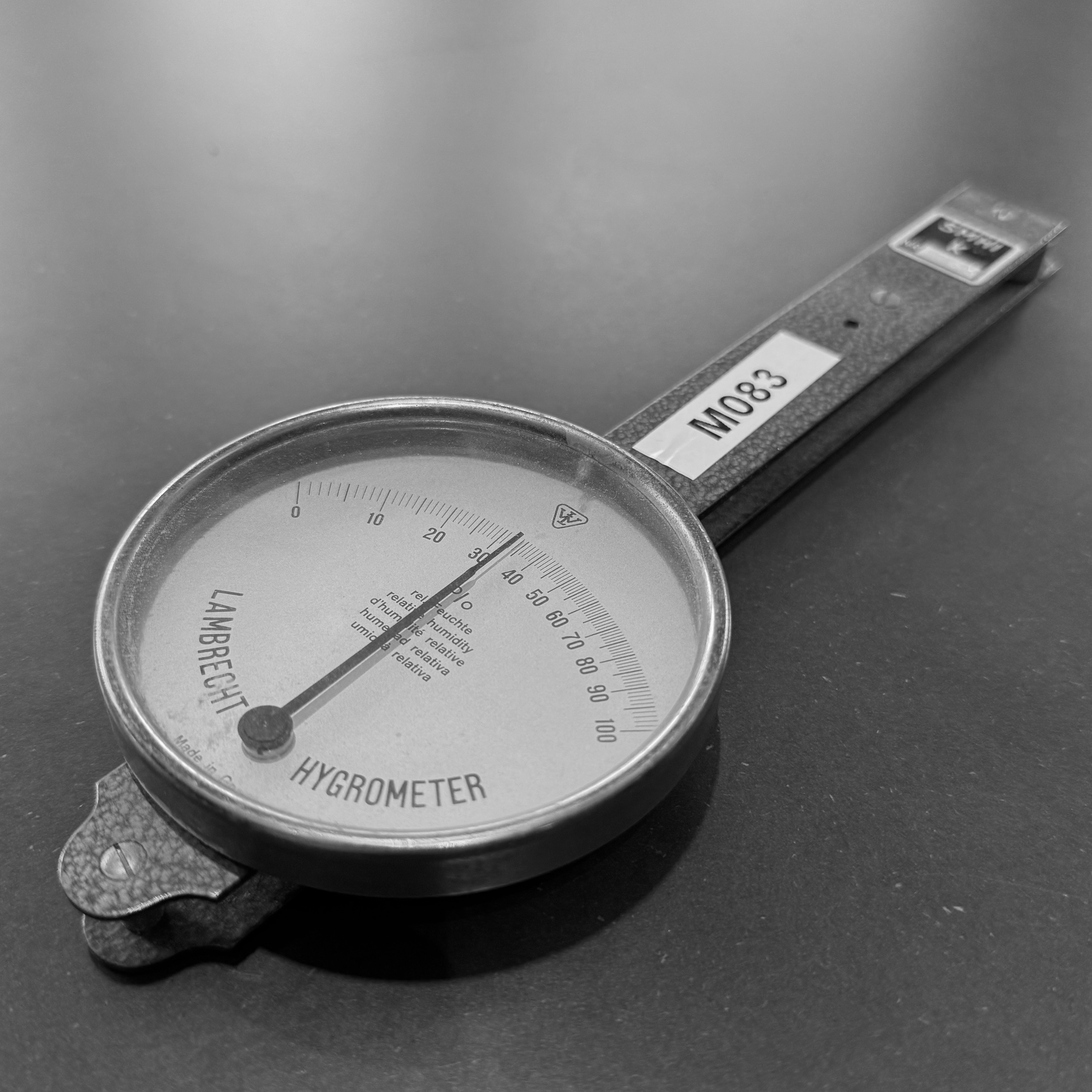 Hygrometer_svartvit.png