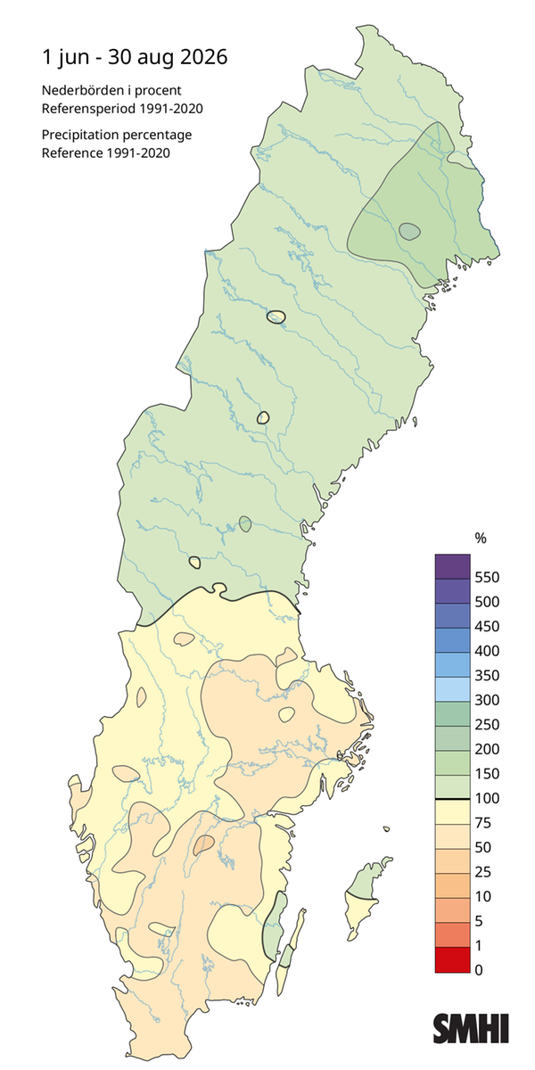 Nederbörden i procent av det normala under sommaren 2026.