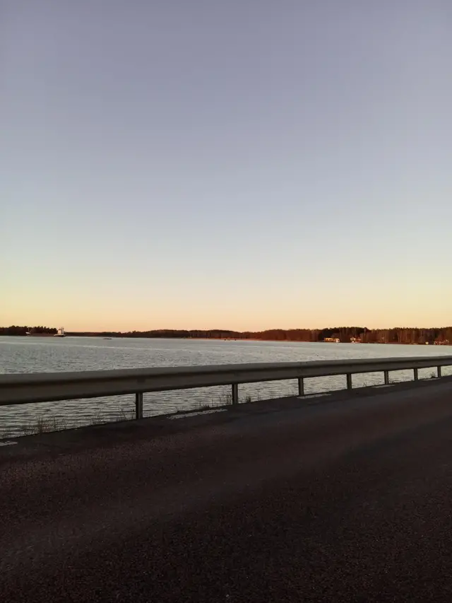 Bild tagen vid Hjulstabron i Uppland den 21 december 2025