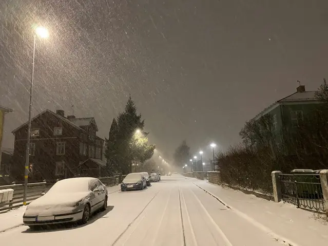 Snöfall på nyårsafton 2024 i Karlstad i Värmland.