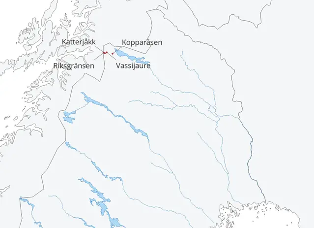 Karta över nordligaste Lapplandsfjällen med stationerna Kopparåsen, Vassijaure, Katterjåkk och Riksgränsen utmärkta.