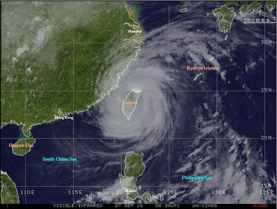 Satellitbild över orkanen Megi
