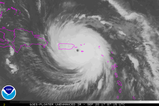 Satellitbild över orkanen Maria på morgonen den 20 september 2017 på sin väg mot Puerto Rico.