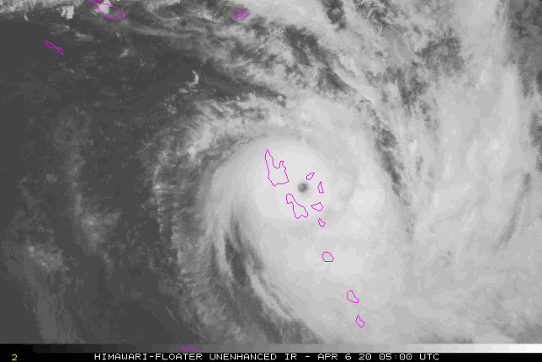 Satellitbild över den kraftfulla tropiska orkanen Harold den 6 april. 