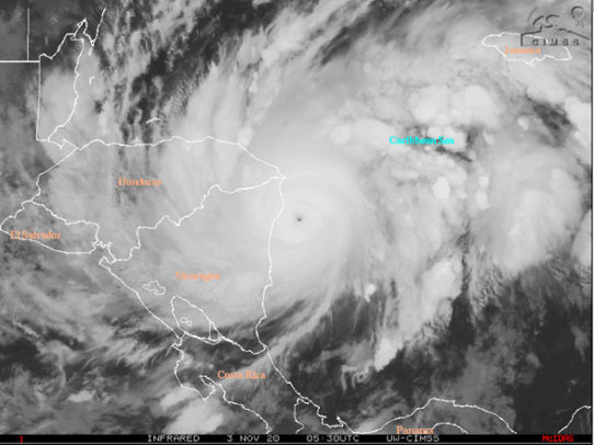 Satellitbild över kategori 4-orkanen Eta.