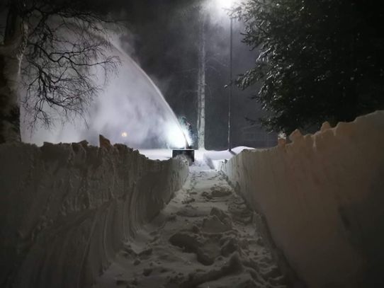 Snödjup i Trehörningsjö efter snöoväder den11 januari 2021