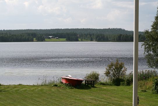 Stoftvirvel över sjön Storträsk i Norrbotten den 30 juli 2011