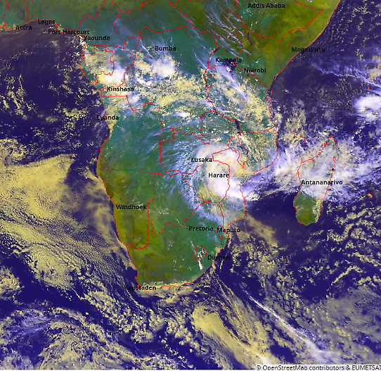 Bilden visar en satellitbild över den tropiska cyklonen Ana.