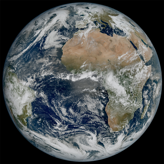 Första satellitbilden från MTG-I1 som visar hela jorden