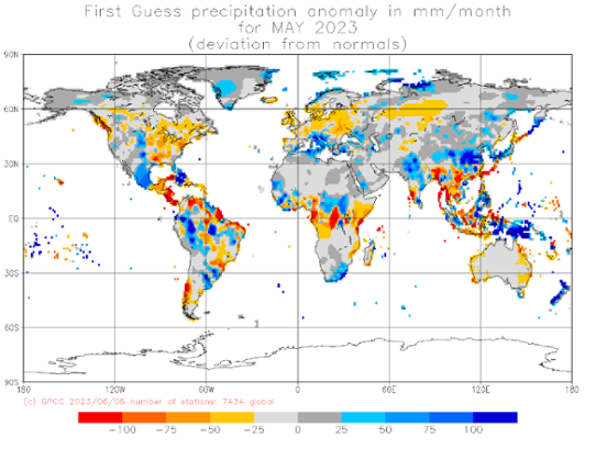 Bilden visar en världskarta med nederbördens avvikelse från det normala i maj 2023.