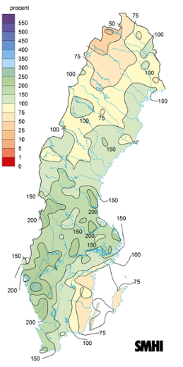 Sverigekarta som visar nederbördens avvikelse från det normala under juli 2023