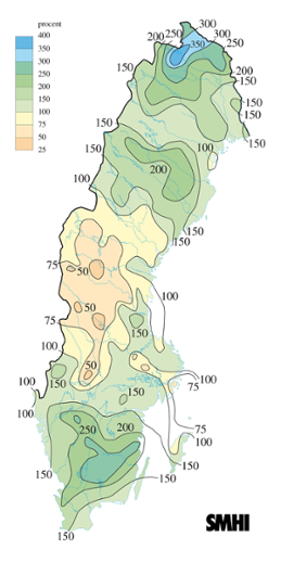 Karta över nederbörd i procent av det normala under juli 2004