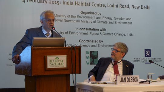 Prof. V Ramanathan talar på temat ”Climate mitigation effects of reducing SLCPs, with special emphasis on Asia and South Asia. Sveriges Miljöambassadör Jan Olsson var ordförande för mötet.