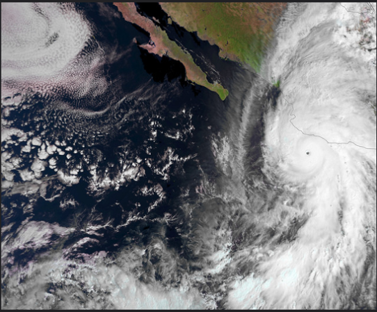 Tropiska orkanen Patricia väster om Mexiko
